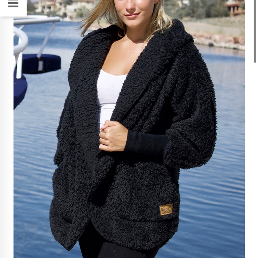 Nordic Beach Body wrap Sherpa blanket sweater